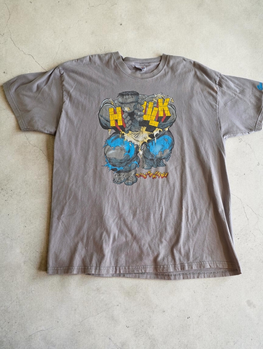 Hanes Gray Beefy-T Classic Crewneck Tee With Grey Hulk